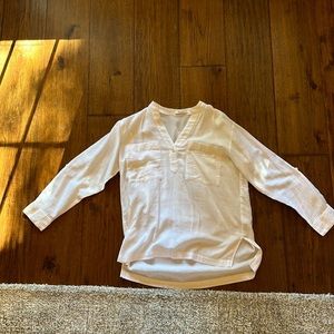 Madewell v neck shirt